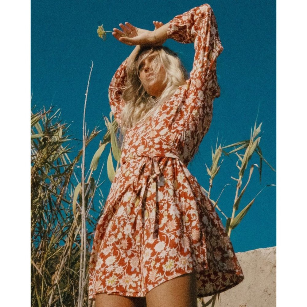 NWT BILLABONG Spring Romance Mini Wrap Dress, size Medium/10 - Picture 7 of 7